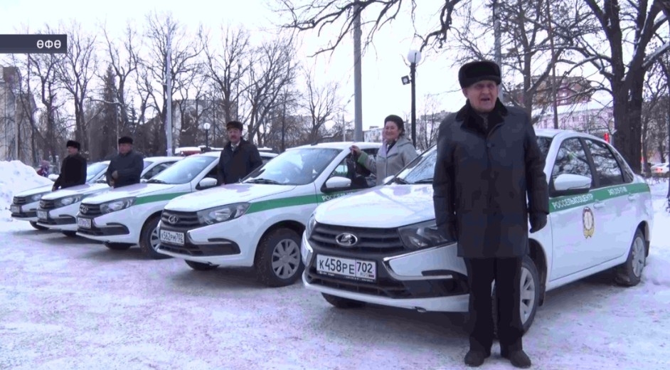 Рәсәй ауыл хужалығы үҙәгенең Башҡортостандағы филиалдарына автомобилдәр тапшырылды