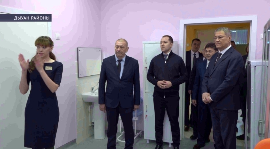 Радий Хәбиров Мәсәғүттә балалар поликлиникаһы төҙөлөшө барышы менән танышты