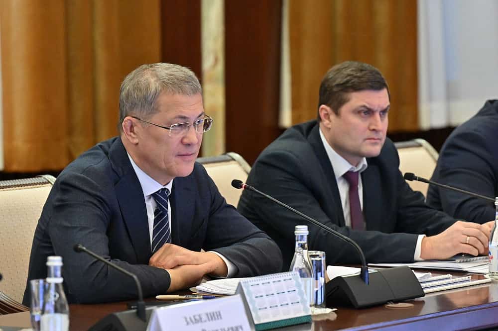 Радий Хәбиров 2024 йылдағы беренсе “Инвестиция сәғәте” ултырышын үткәрҙе