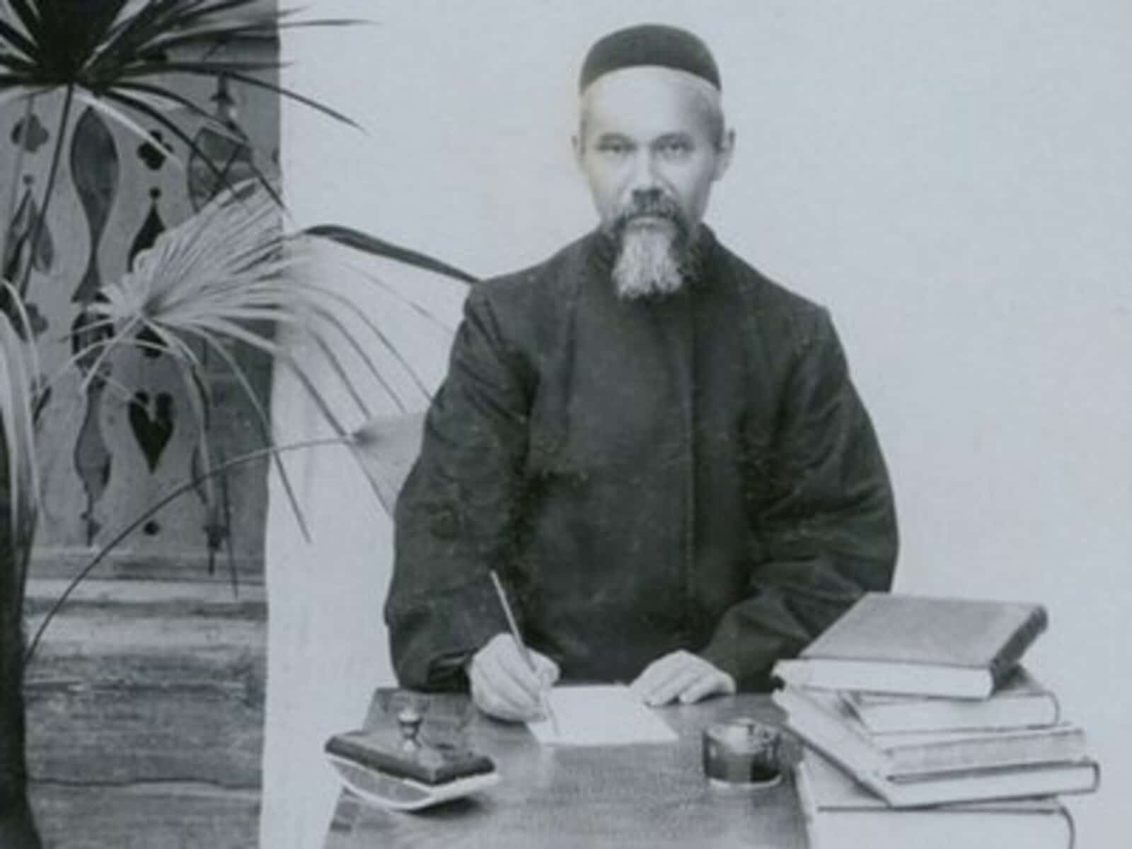 Ризаитдин Фәхретдиновтың тыуыуына 165 йыл тулыуға арналған түңәрәк өҫтәл үтте