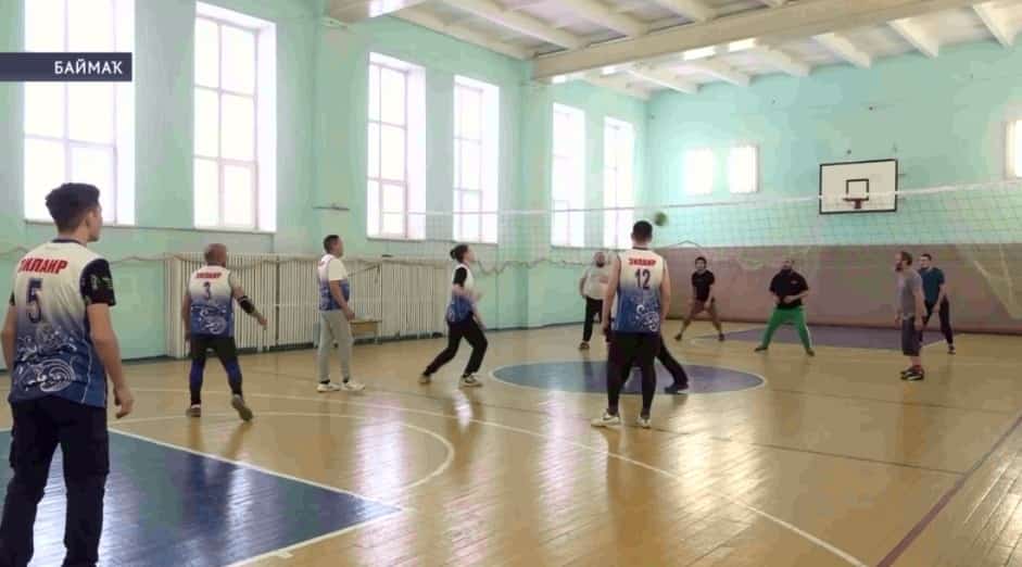 Баймаҡ ҡалаһында дин әһелдәре волейболда көслөләрҙе асыҡланы