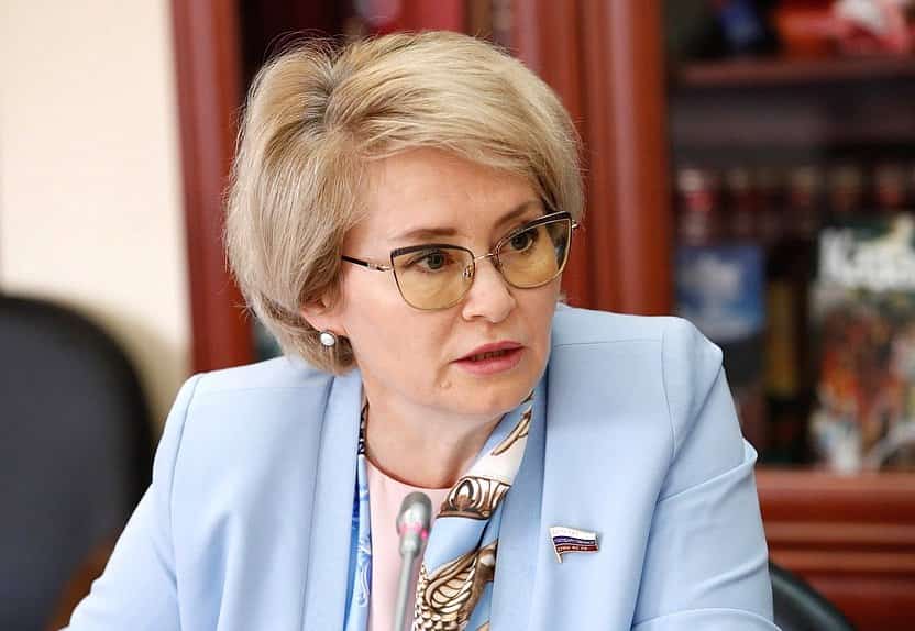 Эльвира Айытҡолова: “Төп маҡсат - йәштәрҙе берләштереү"