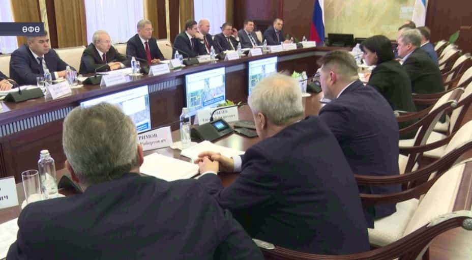 Республика Хөкүмәт йортонда Башҡортостан башлығы етәкселегендә инвестиция сәғәте үтте