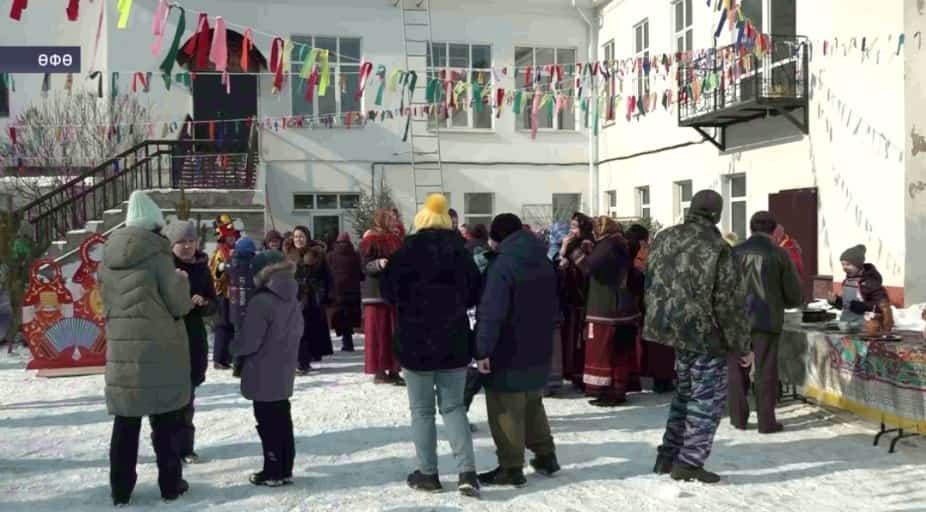 Баш ҡала сиркәүҙәренең береһендә Масленица үткәреп, ҡышты оҙаттылар