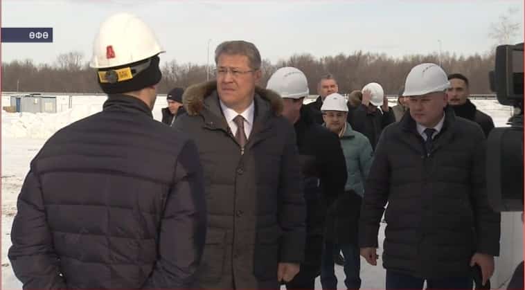Өфө эргәһендә Радий Хәбиров ҡатнашлығында радиоэлектрон технопаркының тәүге свайы ҡағылды