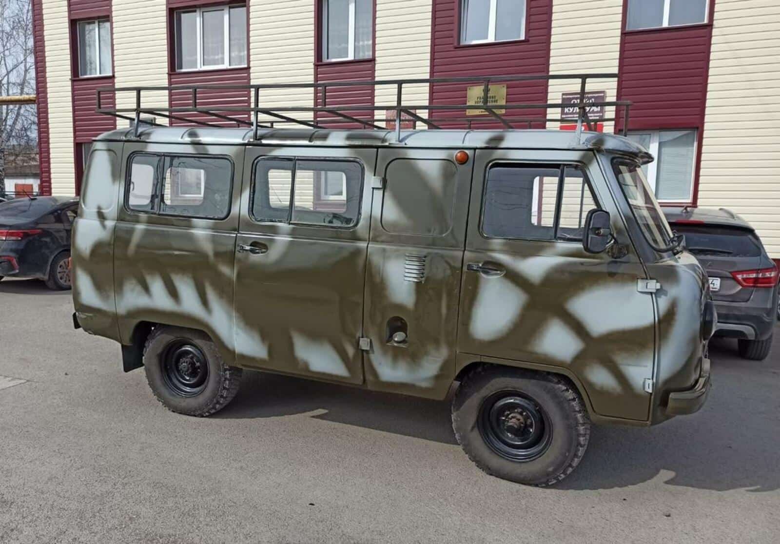 “Йәшлек” газетаһы хеҙмәткәрҙәре яугирҙәрҙе хәстәрләй