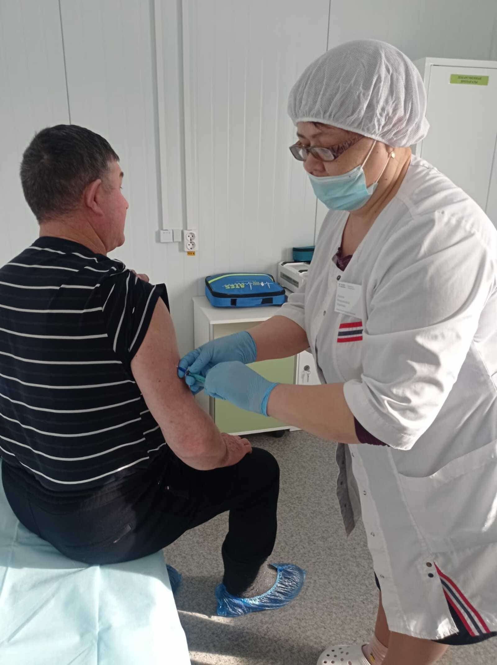 Башҡортостанда 24 меңдән ашыу медицина хеҙмәткәре махсус социаль түләү ала