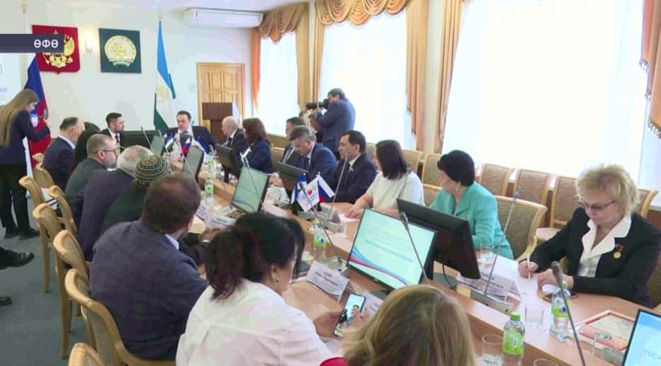 Өфөлә Геннадий Семигин милли йәмәғәт ойошмалары етәкселәре менән осрашты
