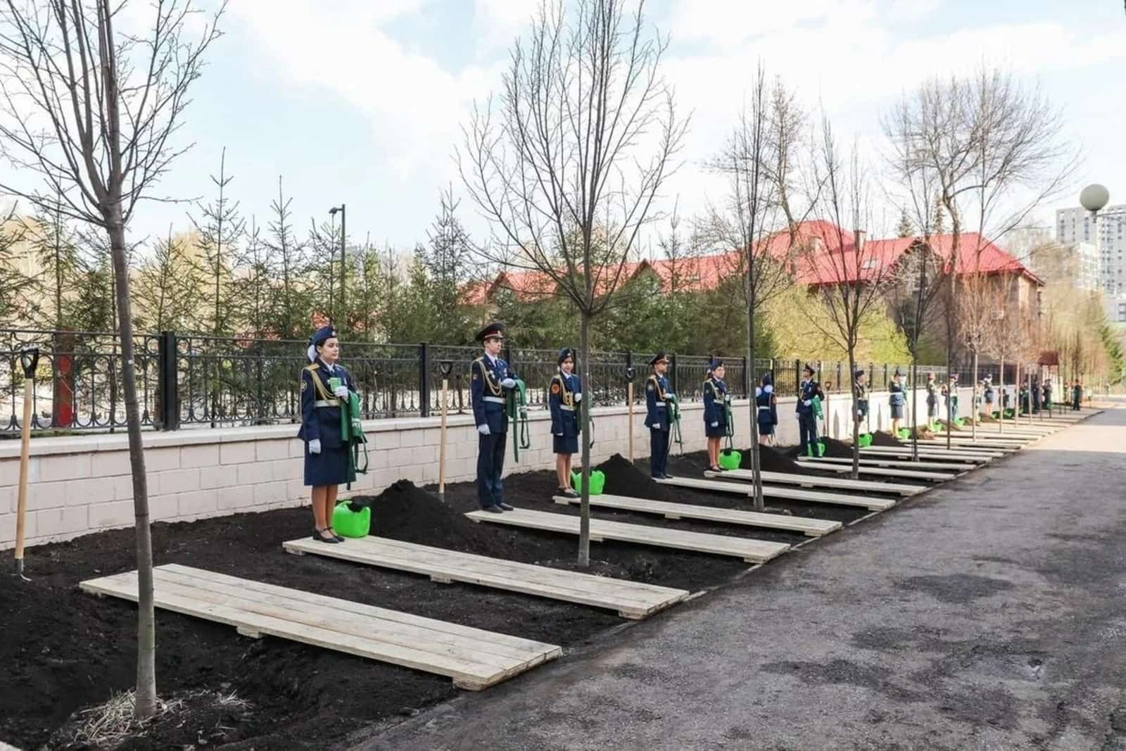 Өфөлә  Аксаков  аллеяһы барлыҡҡа килде