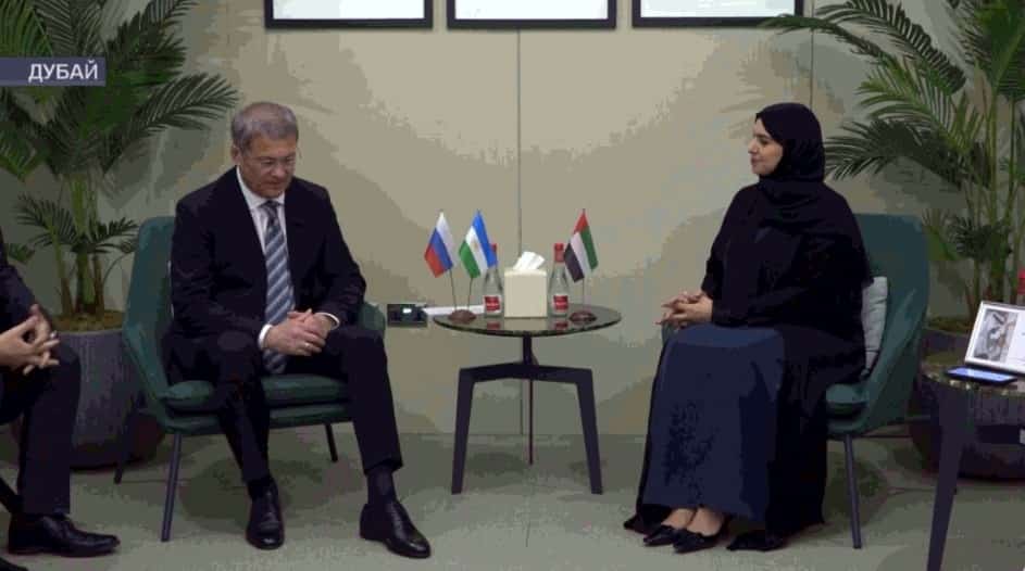 Радий Хәбиров Дубайҙа Әмнә бинт Абдулла Әл Дахак Әл Шәмси менән осрашты