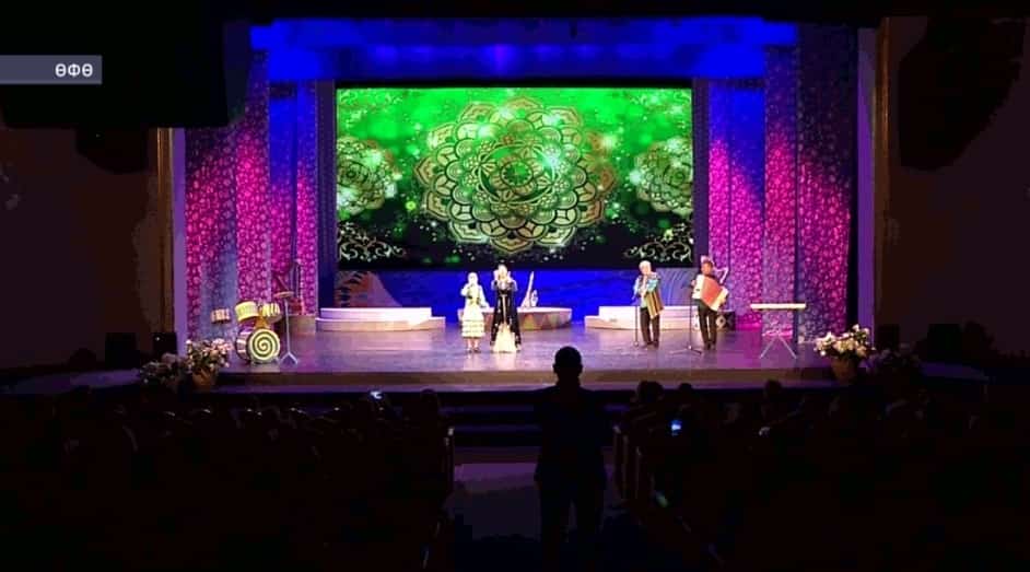 Мөмкинлектәре сикләнгән балалар ҙур сәхнәлә сығыш яһаны