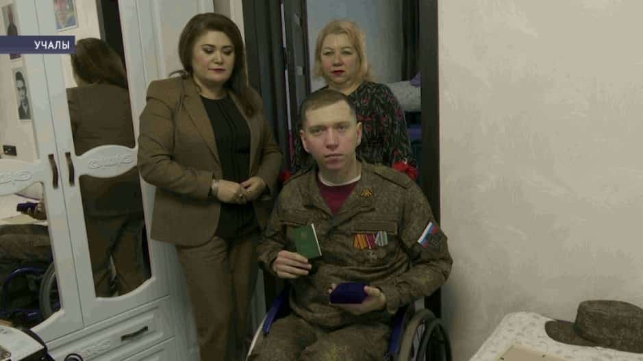 Хәрби бурысын үтәгәндә яраланған Вадим Емельянов Шайморатов миҙалы менән бүләкләнде