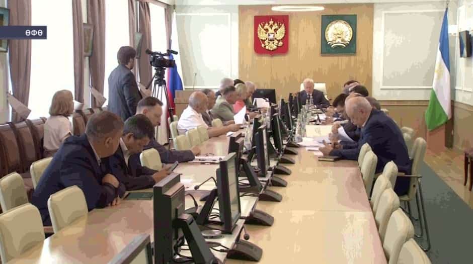 Дәүләт Йыйылышы-Ҡоролтайҙың Президиум ултырышында 4 тиҫтәгә яҡын закон проекты тикшерелде