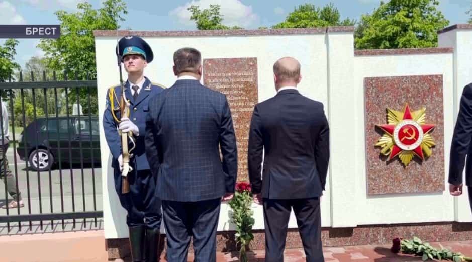 Брест ҡалаһының Хәтер аллеяһында яҡташтарыбыҙға мемориаль таҡтаташ асылды
