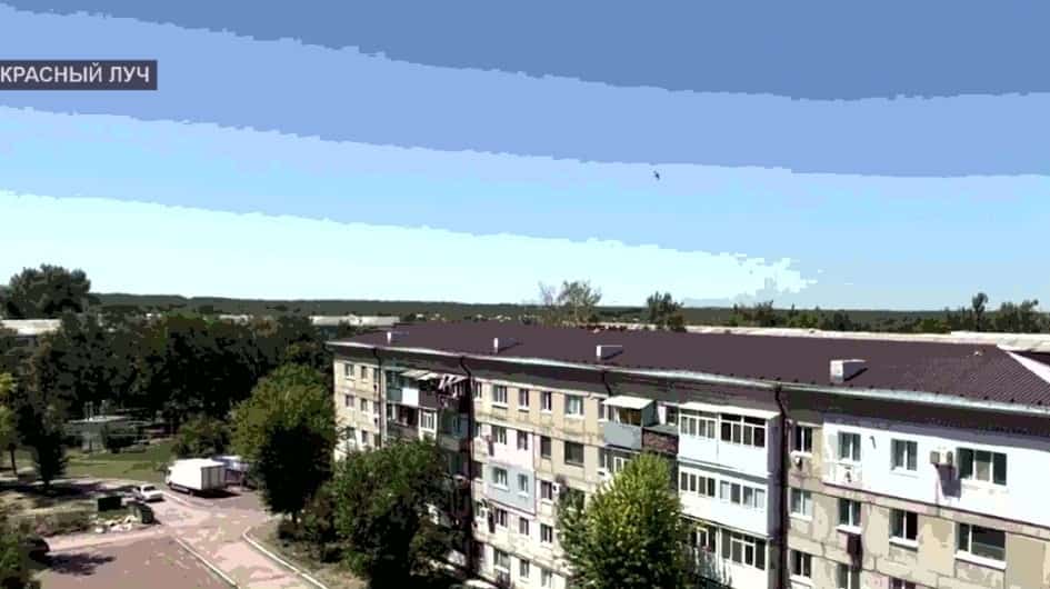 Красный Луч ҡалаһында күп фатирлы йорттарҙың береһенең ҡыйығын капиталь ремонтлау тамамлана