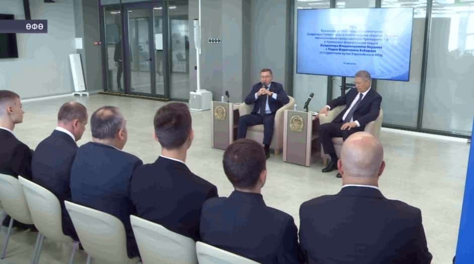 Владимир Якушев Өфөлә студенттар кампусында булды