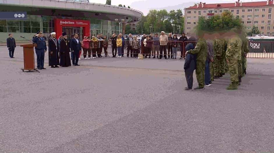 Башҡортостан яугирҙары ялдан һуң йәнә хәрби бурыстарҙы үтәү өсөн юлланды