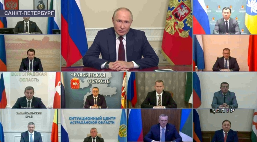 Владимир Путин видеоконференция режимында Рәсәй төбәктәренең яңы һайланған етәкселәре менән осрашты