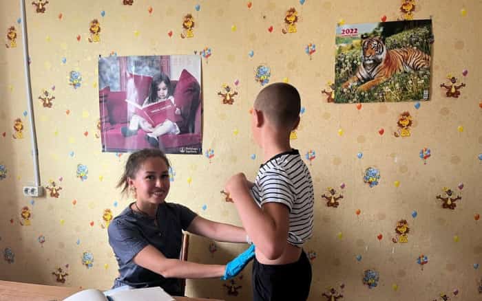Республика табиптары Донбасҡа ярҙам итә