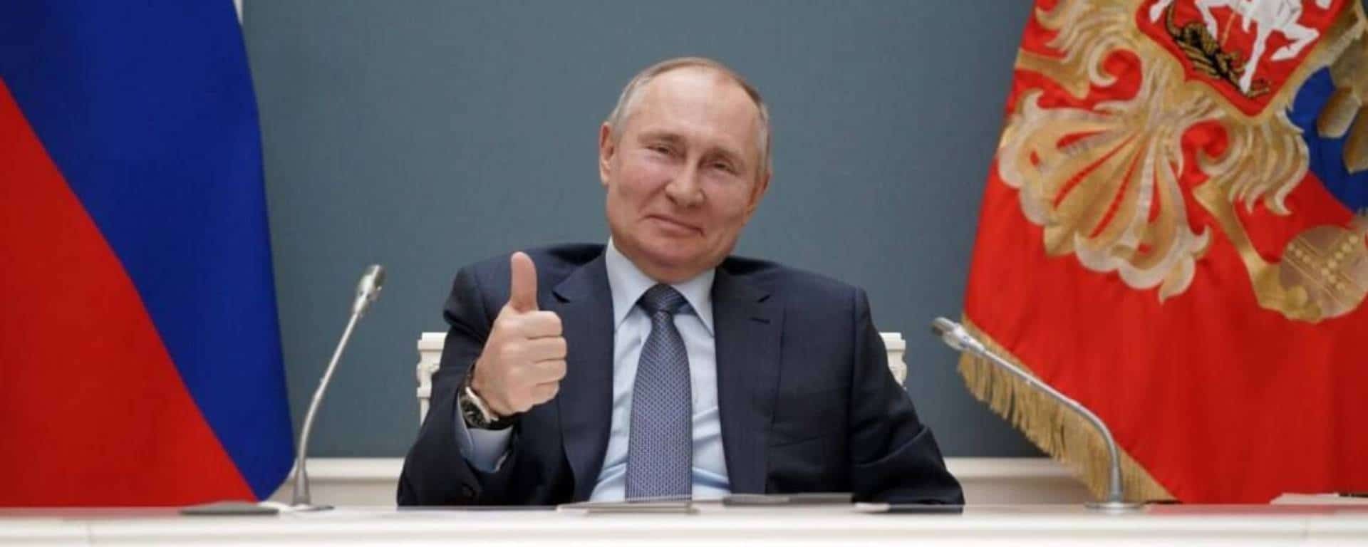 Бөгөн Рәсәй президентының тыуған көнө