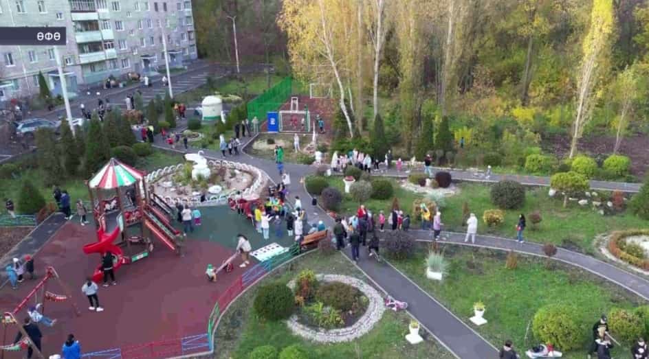 Өфөлә «Башҡорт ихаталары» программаһы буйынса Шота Руставели урамында ял майҙансығы төҙөкләндерелде
