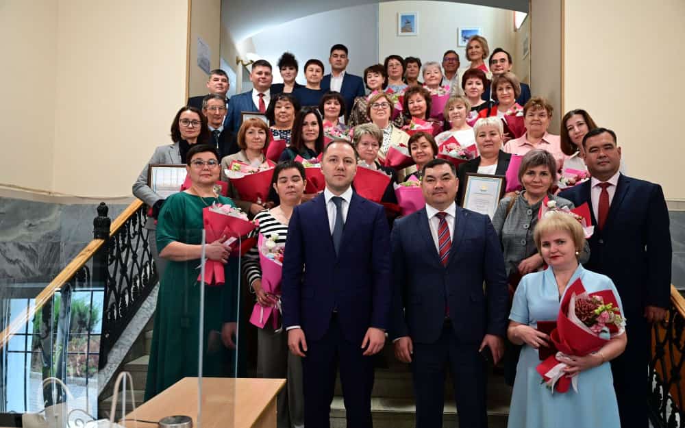 Өфөлә республика медицина хеҙмәткәрҙәрен бүләкләү тантанаһы үтте