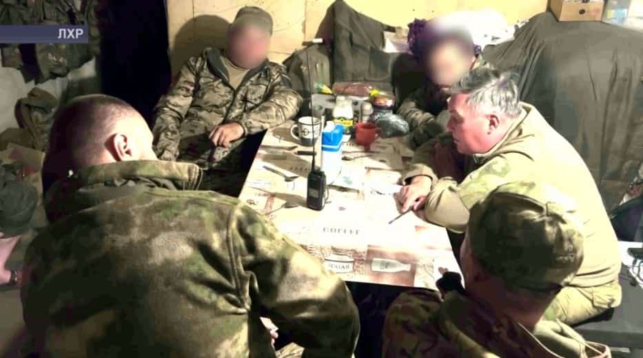 Республика көнөндә «Башҡортостан» полкы командиры урынбаҫары егеттәрҙе байрам менән тәбрикләне