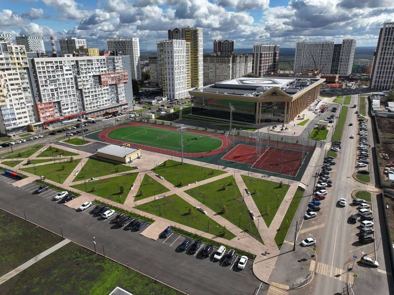 Башҡортостан "Рәсәй - спорт державаһы" форумында ҡатнашыусыларҙы ҡаршы  алды