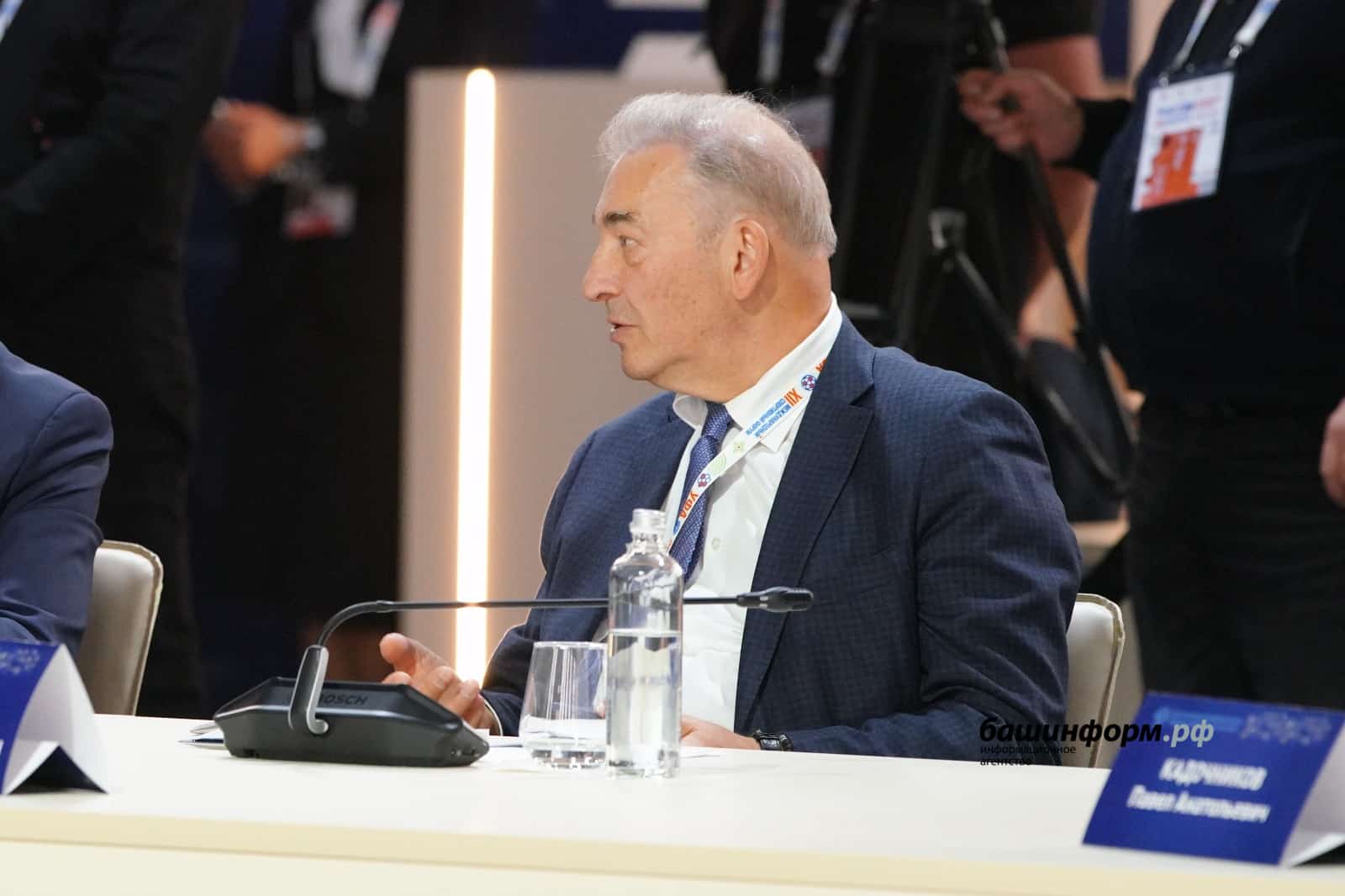 Владислав  Третьяк: "Өфө ҡунаҡсыл ҡала. Бында спортты яраталар"