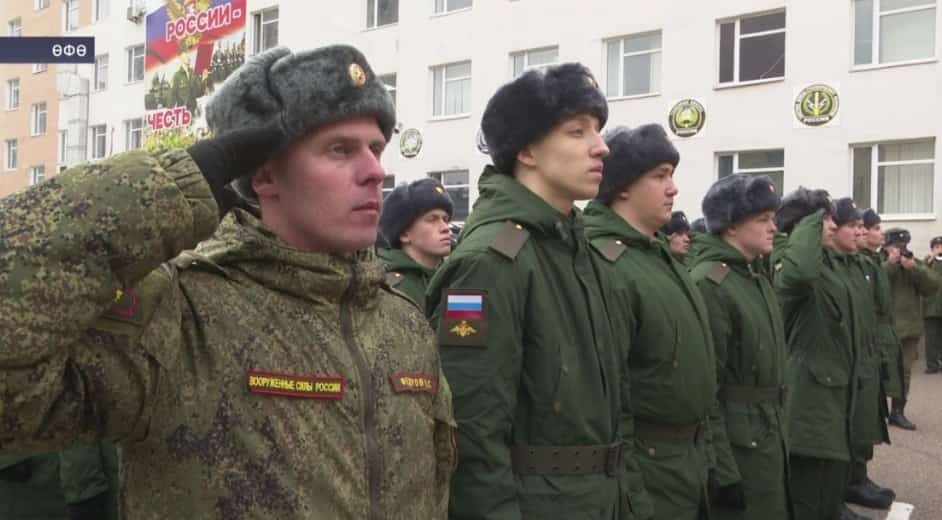 Быйыл көҙ Башҡортостандан дүрт меңдән ашыу ир-егет хәрби хеҙмәткә алына