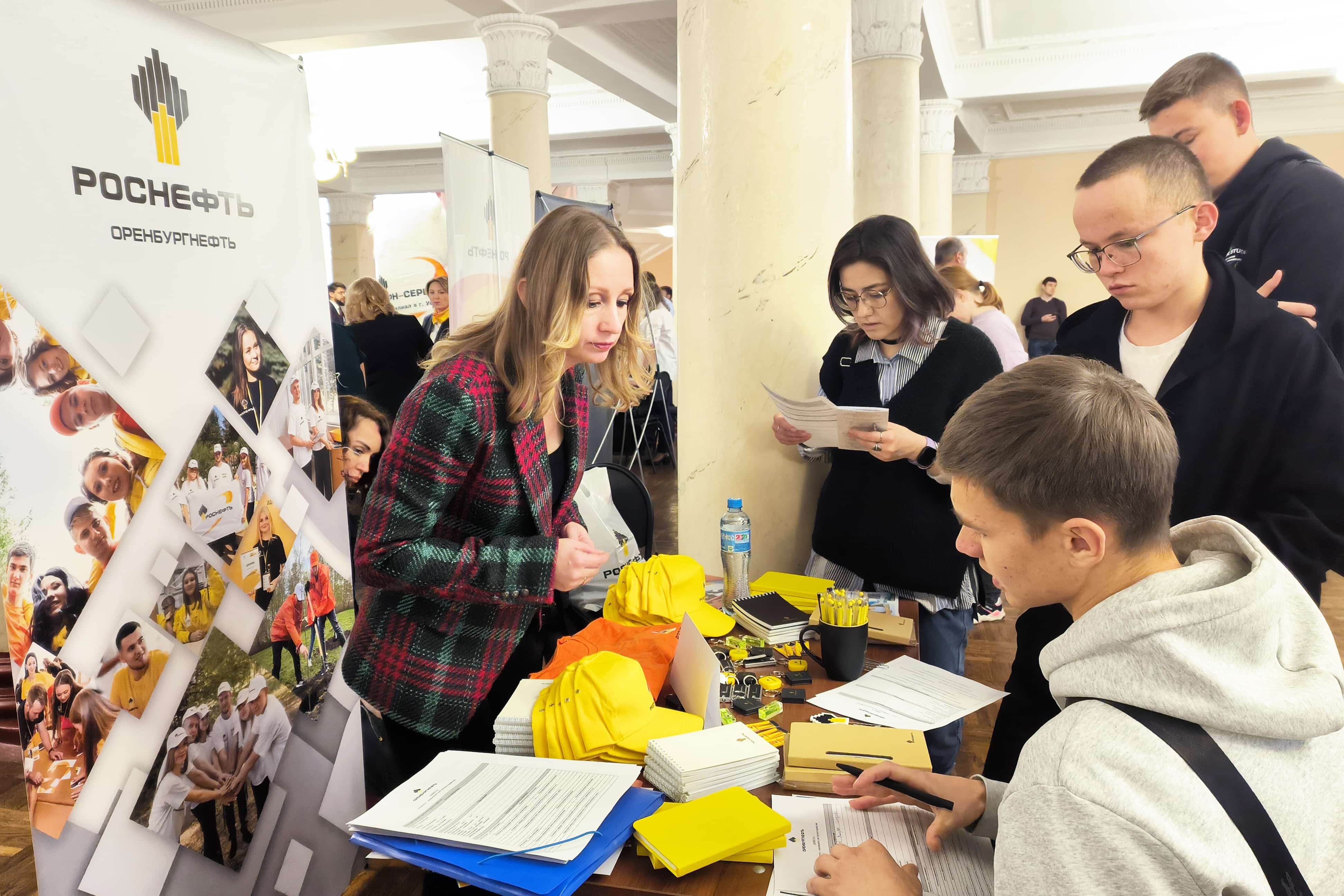 Өфө дәүләт нефть-техник университетында асыҡ ишектәр көнө үтте