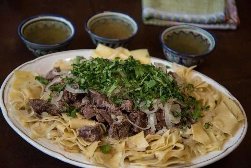 Рәсәй-Ҡаҙағстан форумы барышында баш ҡала халҡын бишбармаҡ менән һыйлайҙар