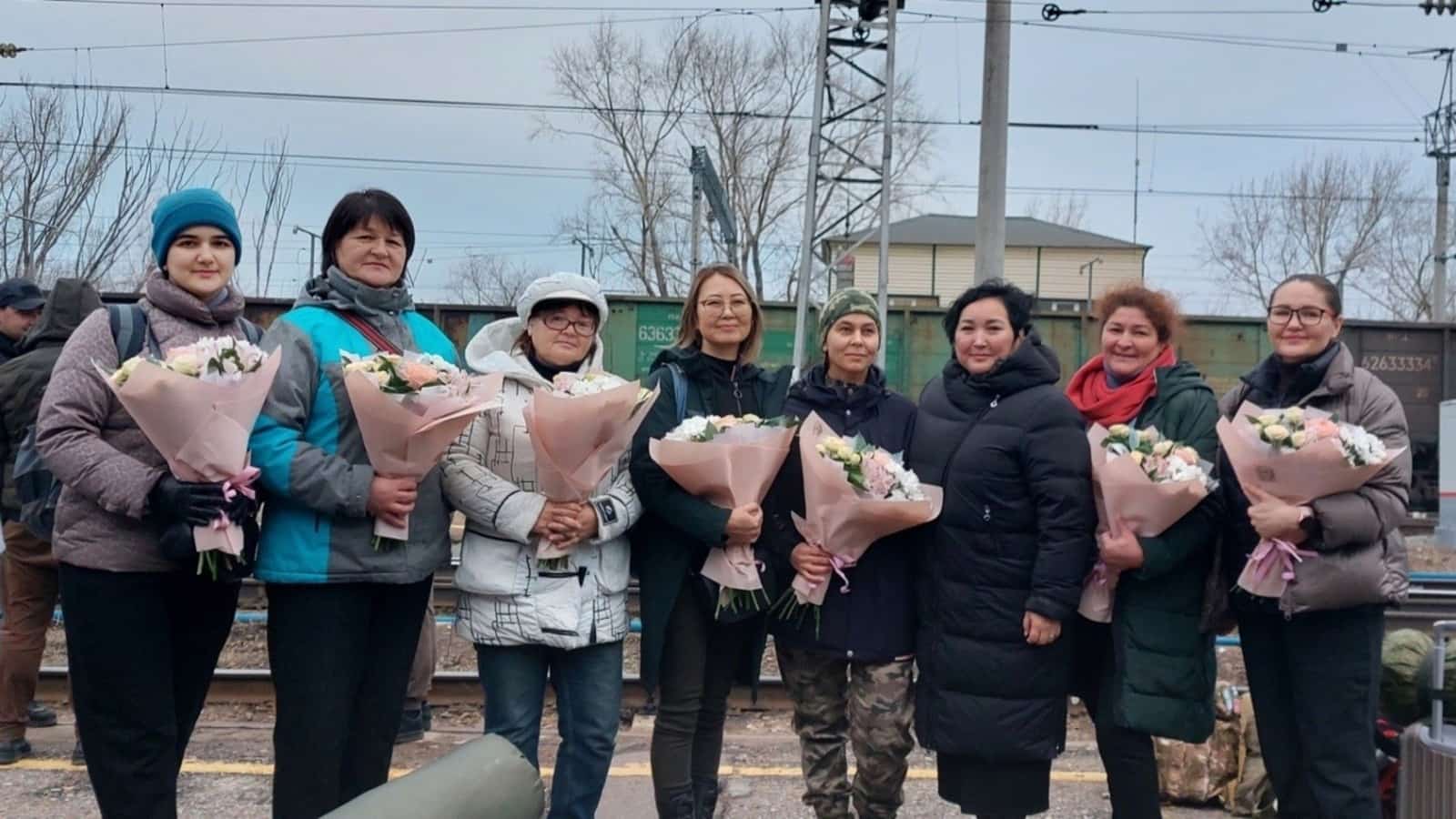 Ҡатын-ҡыҙ волонтерҙар отряды махсус хәрби операция биләмәһенән әйләнеп ҡайтты