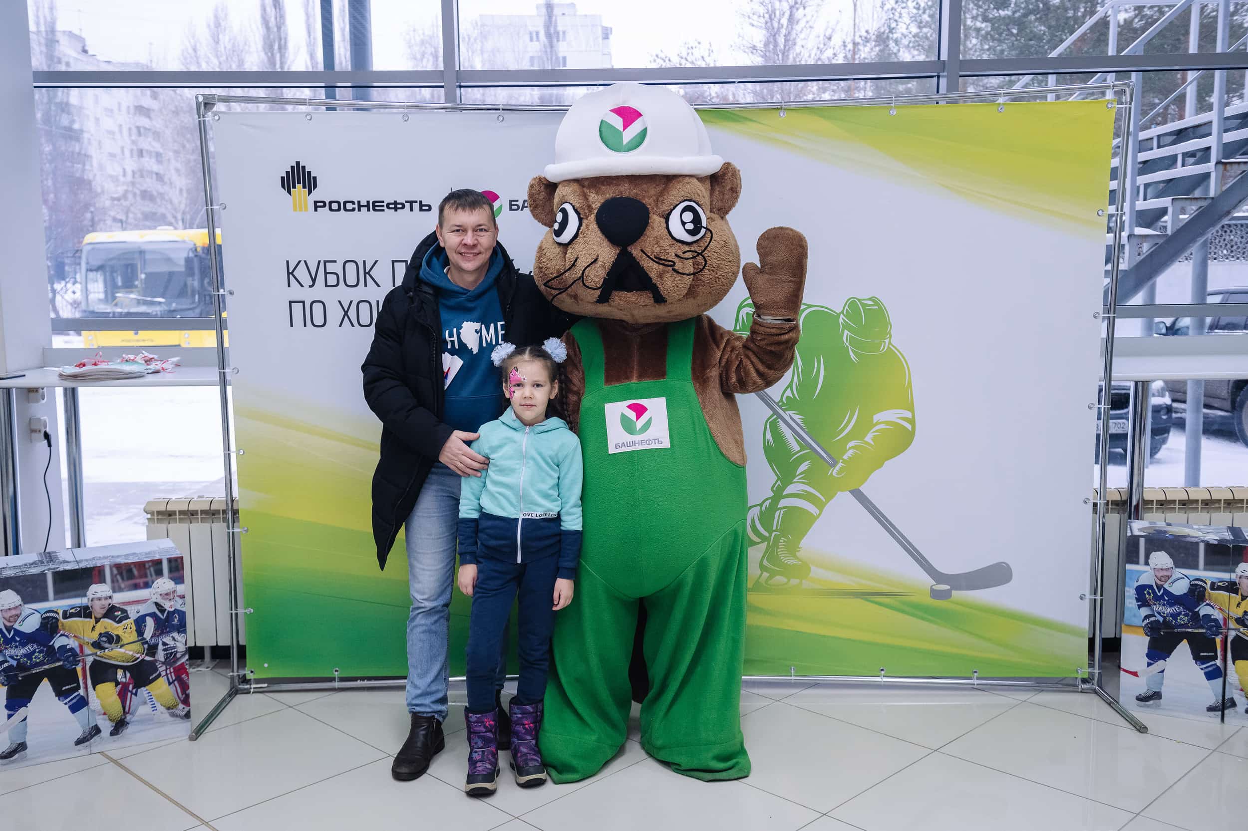 “Башнефть” ирекмәндәре  социаль учреждениеларҙа тәрбиәләнгән балаларҙы ҡотланы