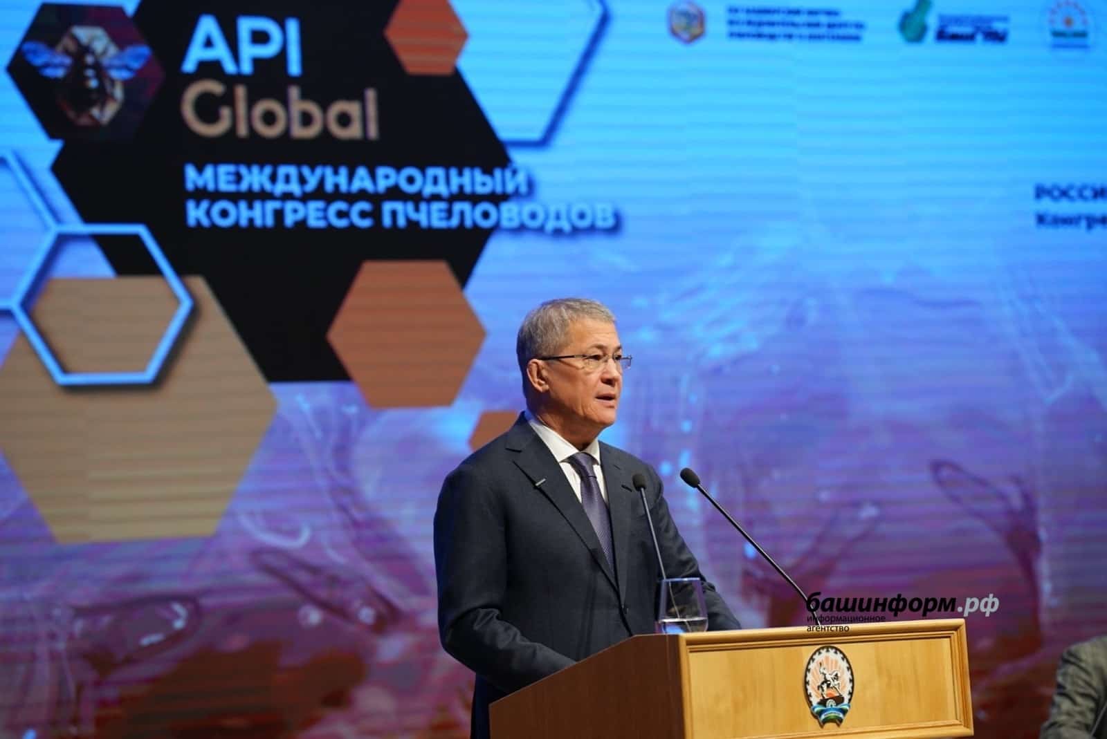 Башҡортостан етәксеһе башҡорт балы экспортланған илдәрҙе атаны