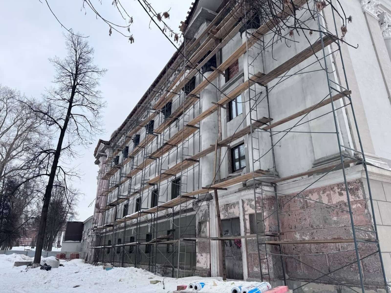 Өфөләге "Еңеү" кинотеатрында реконструкция дауам итә
