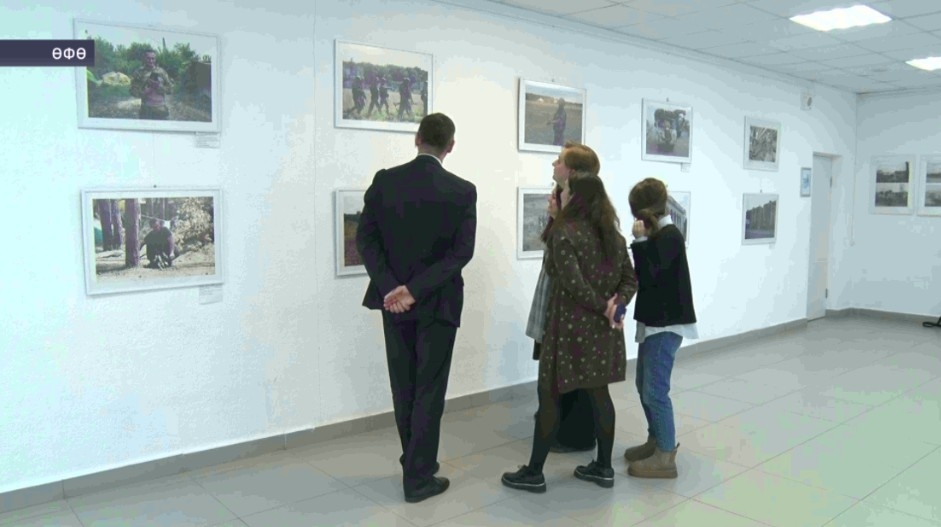 Башҡорт дәүләт педагогия университетында хәрби хәбәрселәр фотокүргәҙмәһе асылды