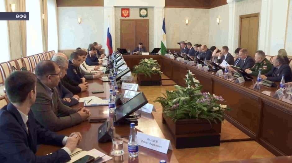 Бөйөк Еңеүҙең 80 йыллығына арналған парадта МХО яугирҙары ҡатындарының коллонаһы ла үтәсәк