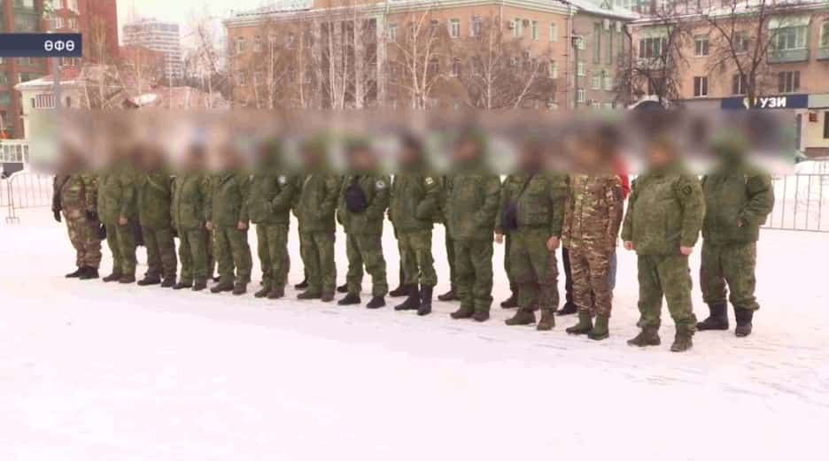 Баш ҡаланан бер төркөм яугирҙар йәнә алғы һыҙыҡҡа юлланды
