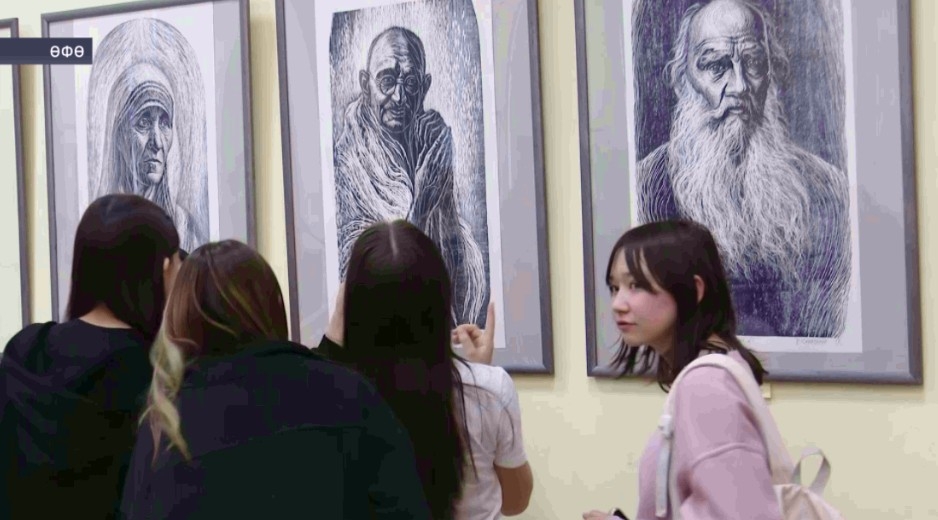 Өфөлә рәссам Роман Сәйфуллиндың күргәҙмәһе асылды