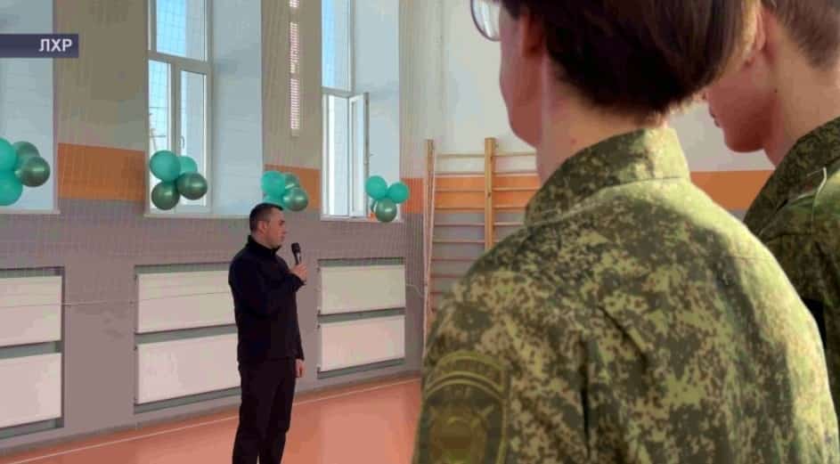 Башҡортостан делегацияһы Петровское ҡалаһындағы Шайморатов мәктәбе уҡыусыларын тәбрикләне