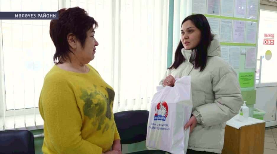 Мәләүез районында ирекмәндәр махсус хәрби операция яугирының дауаханалағы әсәһенең хәлен белеште