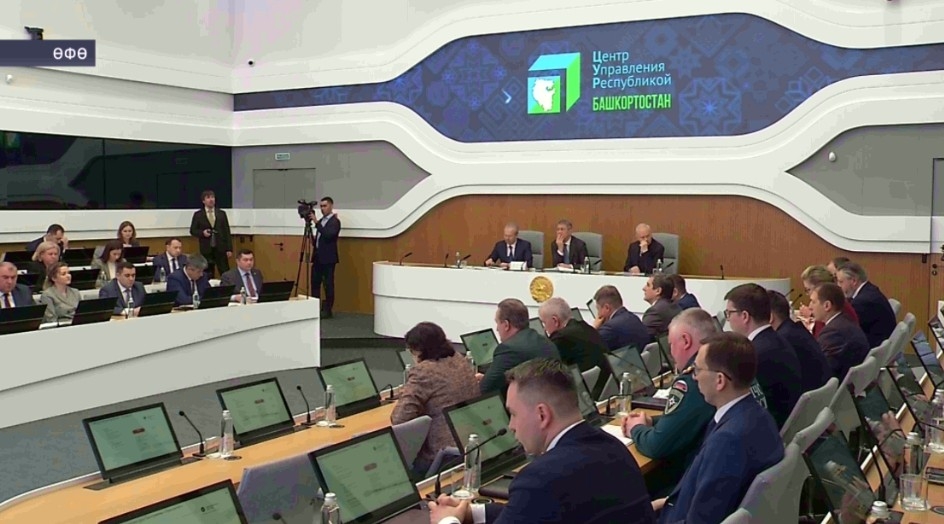 Башҡортостан башлығы юл соҡорҙарын ямау һәм биләмәләрҙе таҙартыу бурысын ҡуйҙы