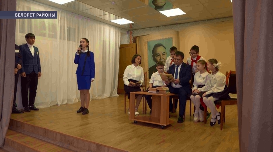 Белорет ҡалаһының Яныбай Хамматов исемендәге башҡорт гимназияһында яҙыусының кабинет-музейы асылды