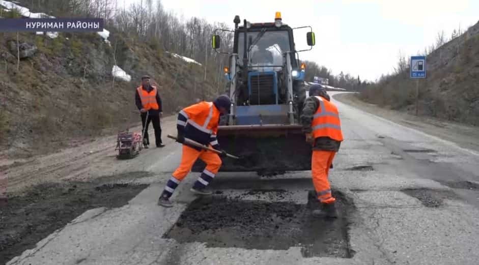 Нуриман районы юлсылары Сандар ауылы эргәһендәге трассаны тәртипкә килтерҙе