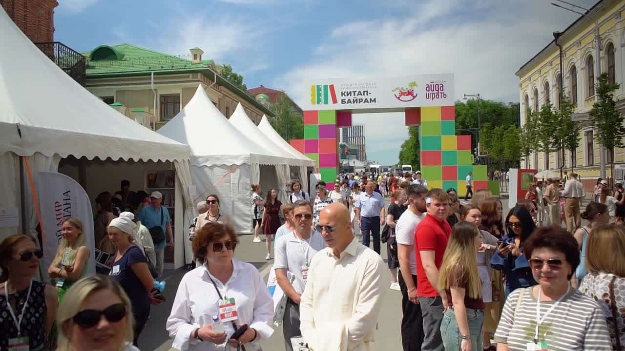 “Китап-байрам” йәрминкәһенә килеүселәр Өфө буйлап экскурсияға юллана ала