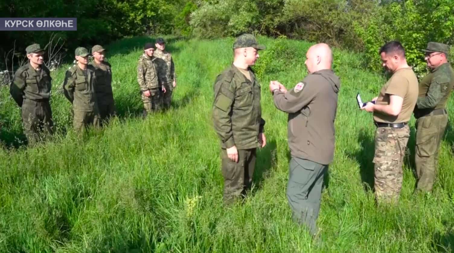Суджа ҡалаһын азат итеүҙә ҡатнашҡан яугирҙарға Башҡортостандың дәүләт наградалары тапшырылды