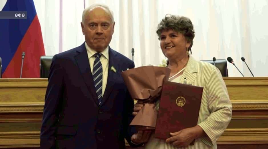 Константин Толкачев медицина хеҙмәткәрҙәрен һөнәри байрам менән тәбрикләне