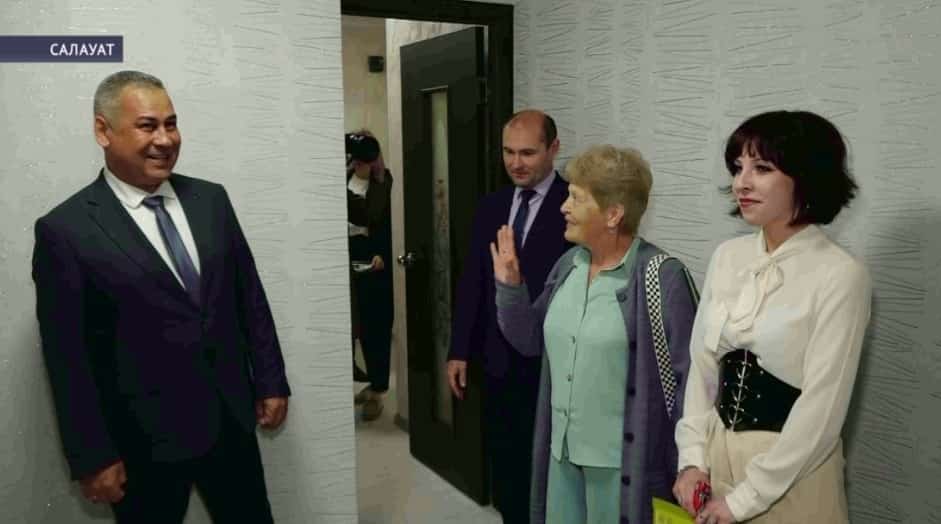 Салауат ҡалаһында етемдәргә фатирҙар тапшырыу дауам итә