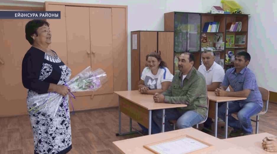 Ейәнсура районының Ибрай мәктәбе бер быуатлыҡ юбилейын билдәләне